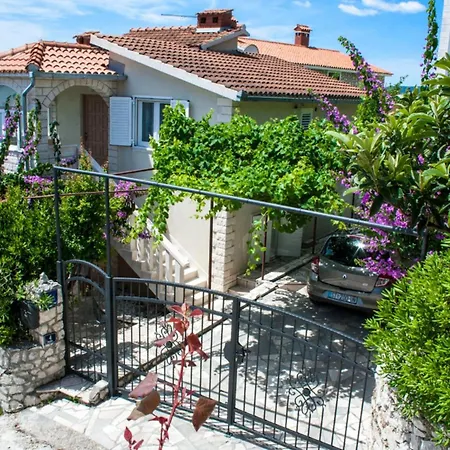 Daniela - Three Bedroom With Terrace Apartment Trogir