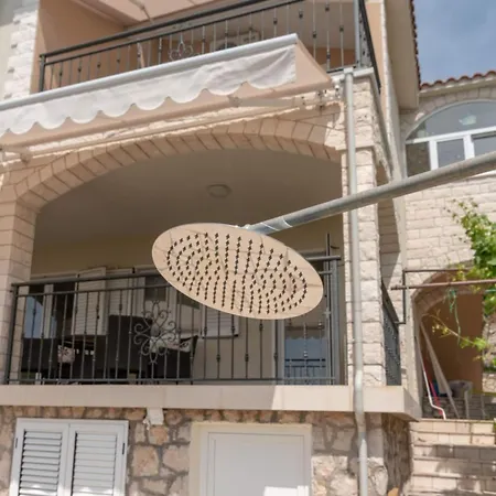 Apartment Daniela - Three Bedroom With Terrace Trogir