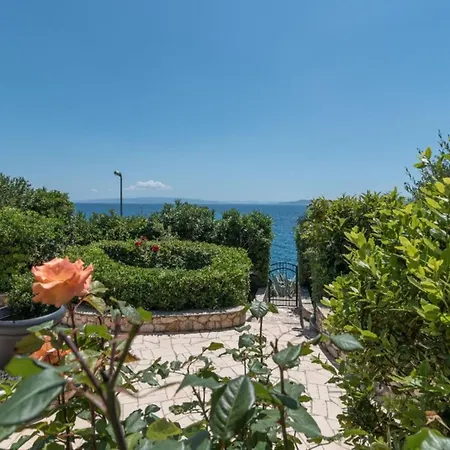 Daniela - Three Bedroom With Terrace *