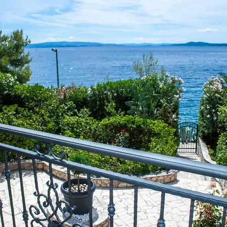 Daniela - Three Bedroom With Terrace *