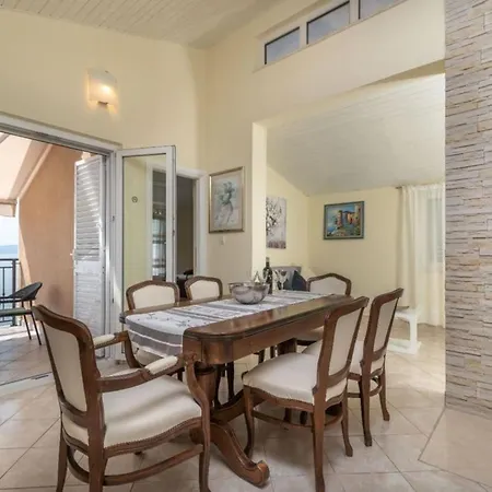 Daniela - Three Bedroom With Terrace * تروغير