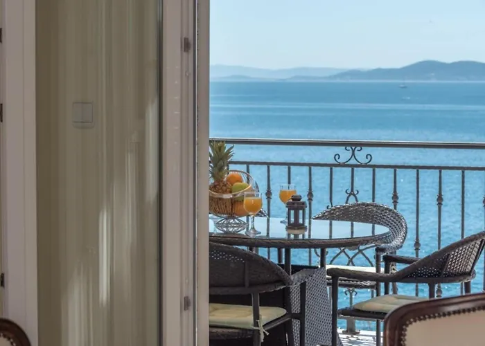 Daniela - Three Bedroom With Terrace *