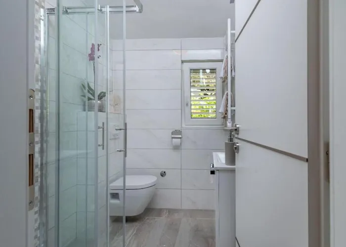 公寓 Daniela - Three Bedroom With Terrace