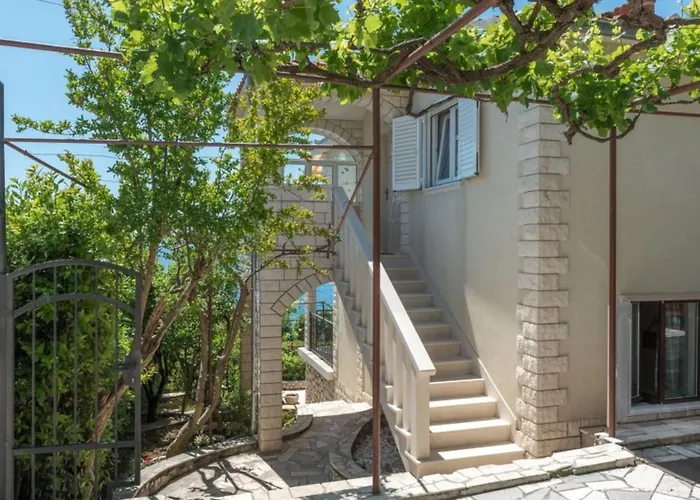 Daniela - Three Bedroom With Terrace *