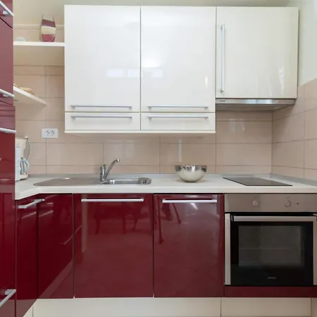 Daniela - Three Bedroom With Terrace Apartman