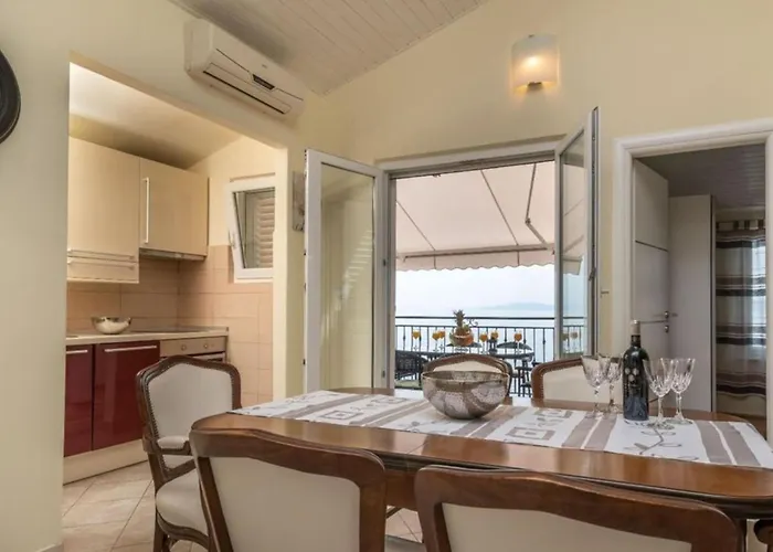 Daniela - Three Bedroom With Terrace Apartamento *