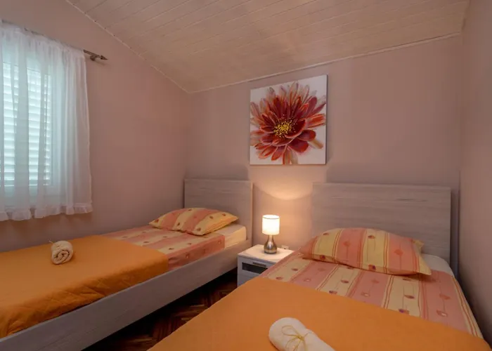 Apartamento Daniela - Three Bedroom With Terrace Trogir